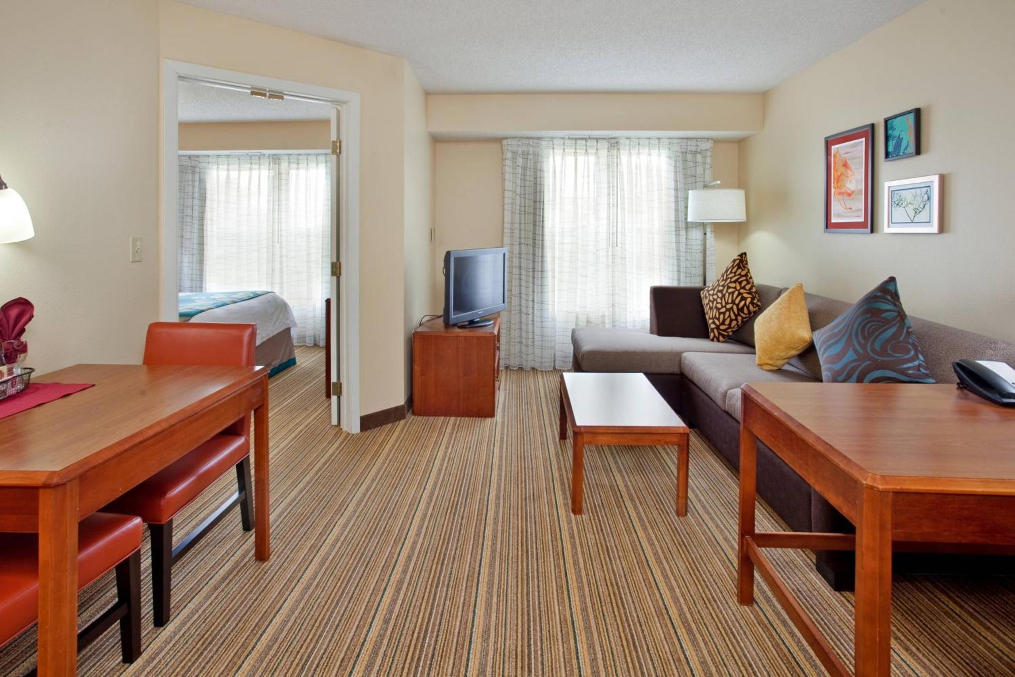 Residence Inn Houston Sugar Land/Стафорд Екстериор снимка